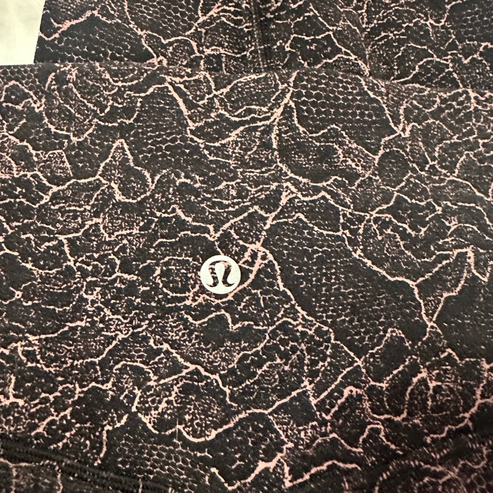 Lululemon align leggings 21’ - Picture 3 of 3